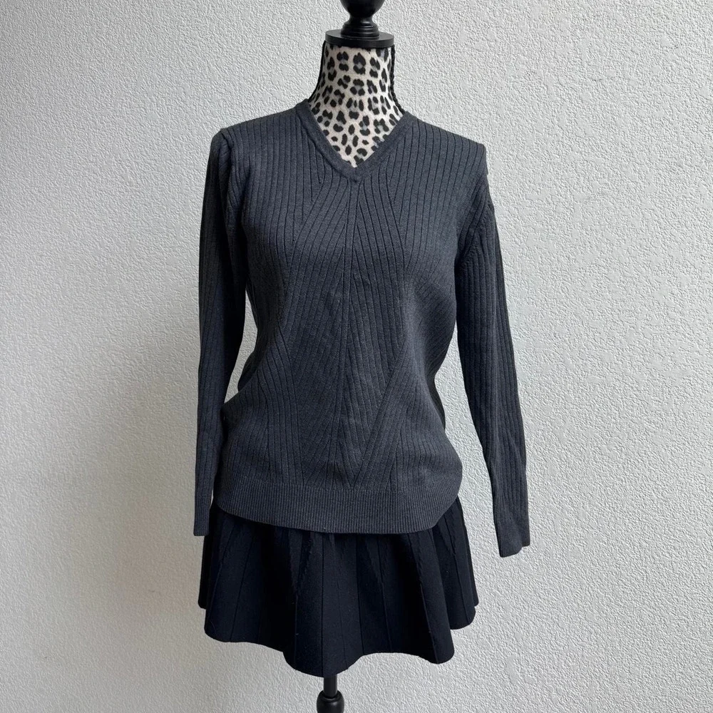 Perry Ellis gray ribbed knit cotton & rayon sweater in a L